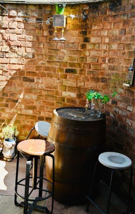 Gaia Villa Lichfield Ngoại thất bức ảnh